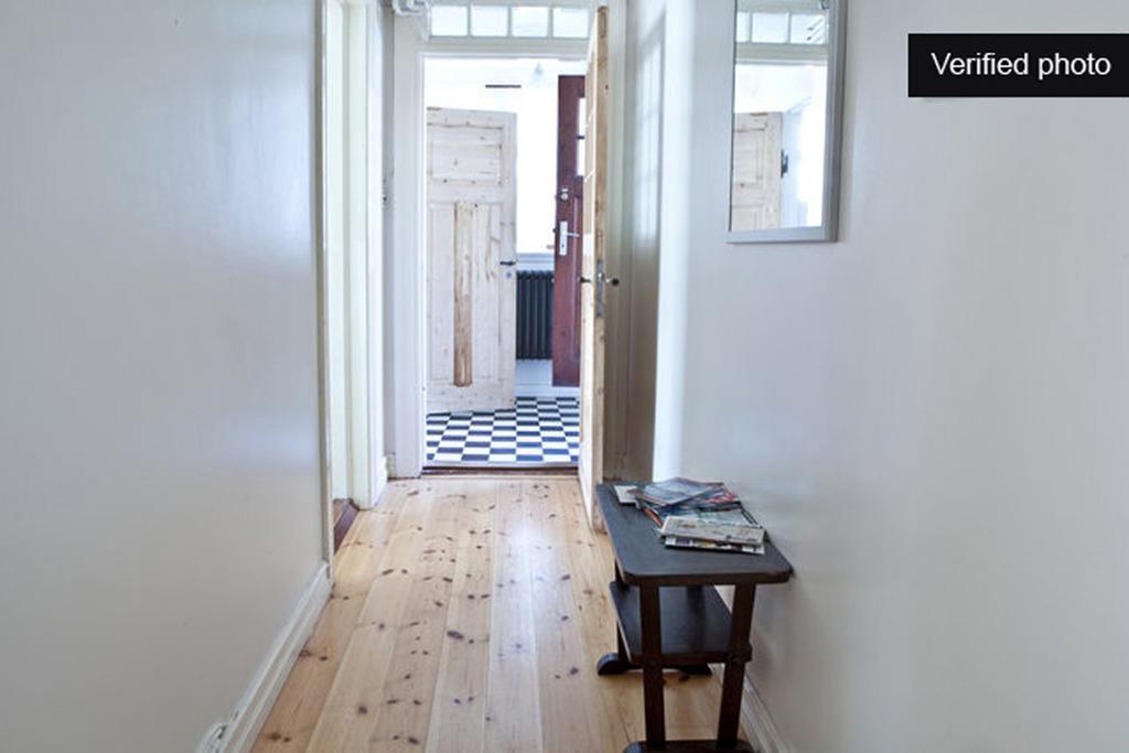 32 Tungata Apartments *